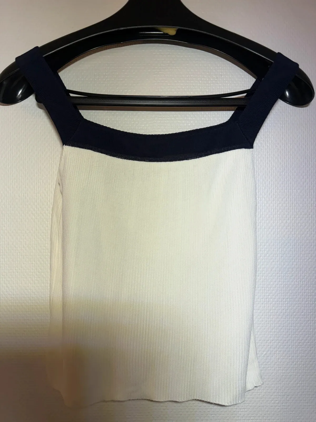 Great for summer, S/M
Made in Italy, good quality 3