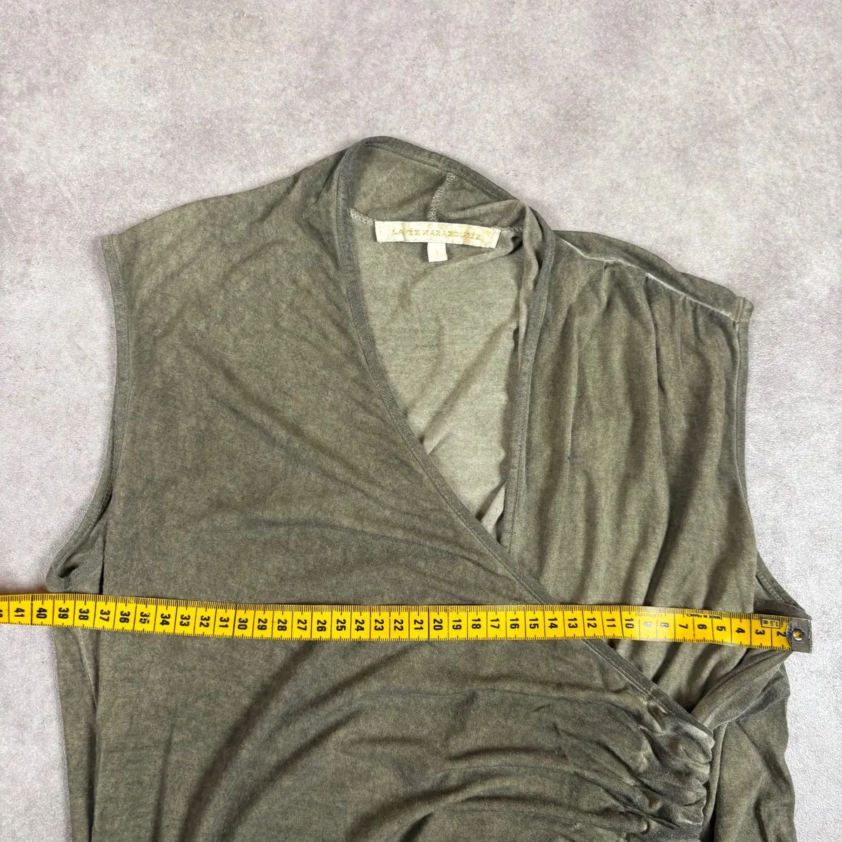Robe longue fluide Vintage années 2000 Marque du vêtement « La Fée Maraboutée » Belle coupe Fluide et agréable à porter Tissu effet usé Y2k / vintage dressing / cop copine / Marithé François Girbaud / avant garde / Diesel / grunge 15