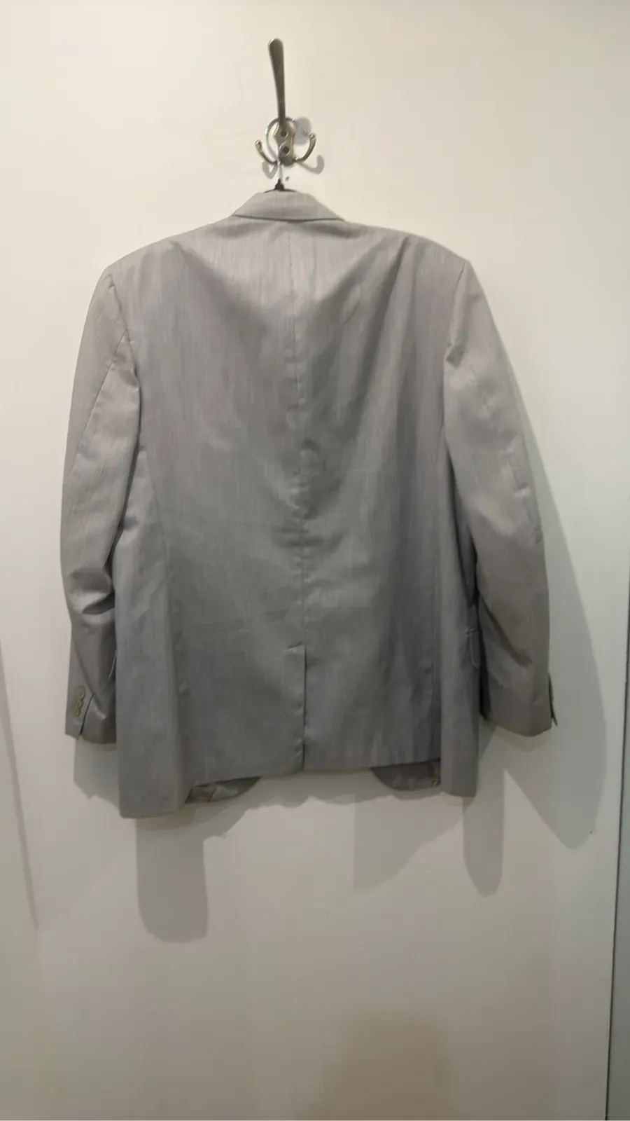 Haspel light grey pinstripe suit jacket, classic three-button cut, 'Wash 'n wear'. 5