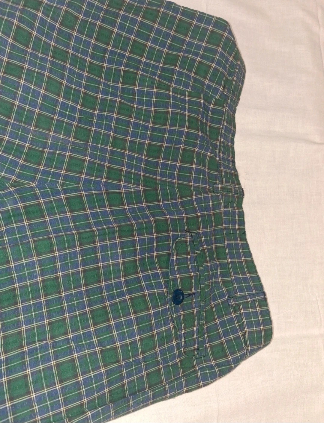 En très bon état. Pantalon légé et agréable a porter. 4