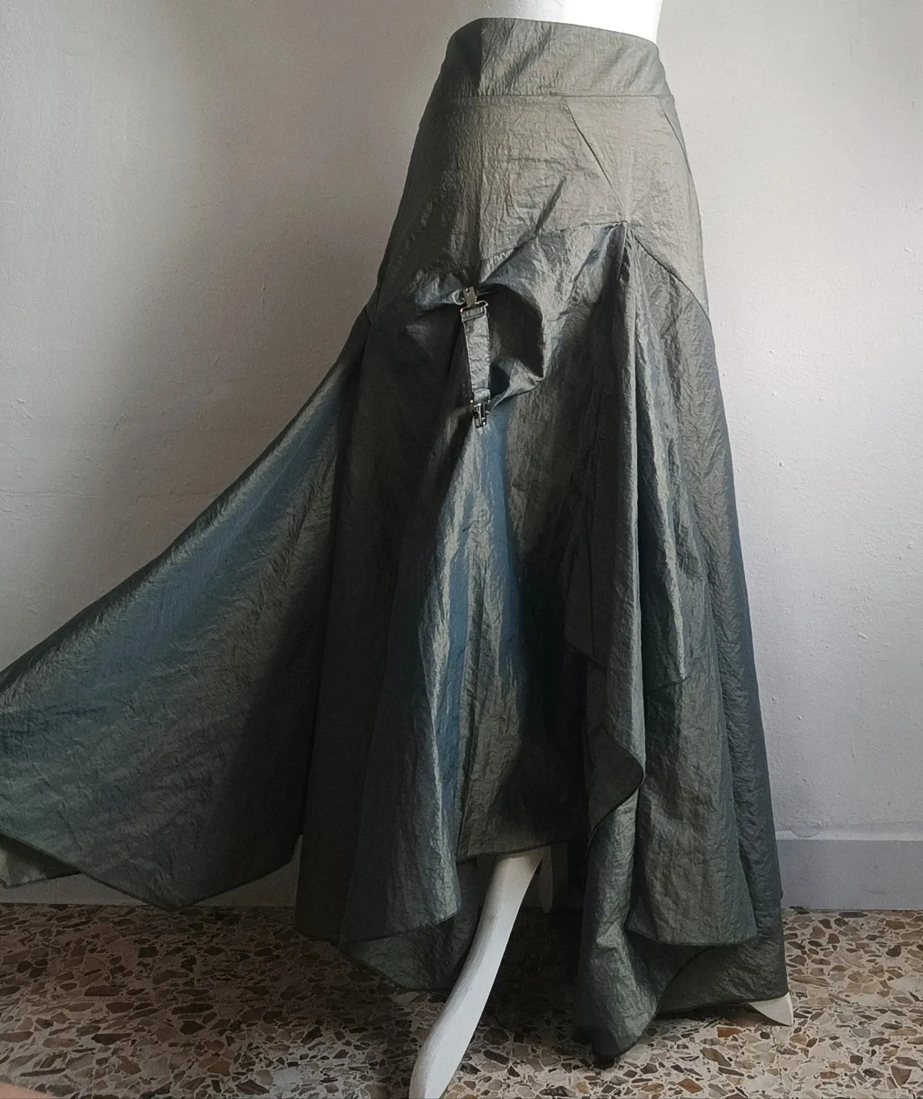 Imperial long skirt in metallic fabric
Size S, perfect condition 3