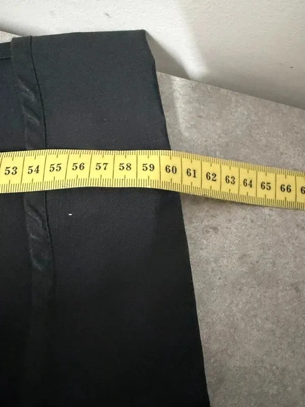 Trench bleu marine Philomène taille L
Très bon état
Style un peu ciré 9