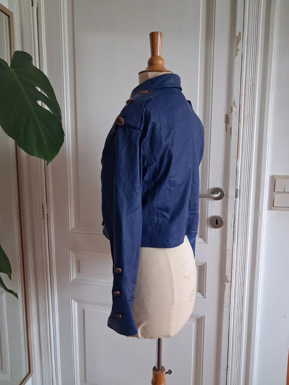 Leather jacket. Very good condition. 2