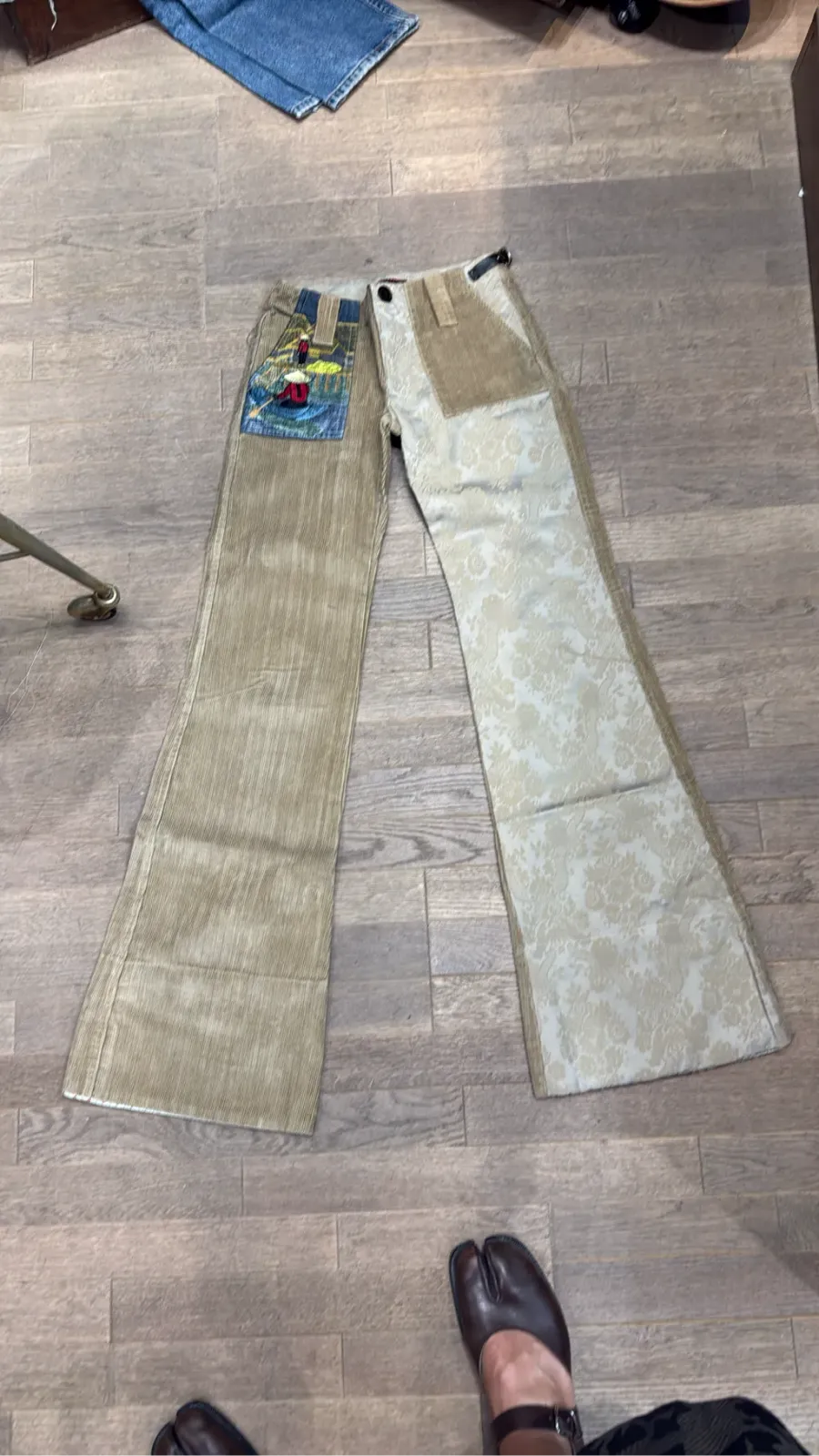 Olibo Vintage two-tone flared trousers in beige corduroy and cream jacquard fabric with embroidery on the thigh.