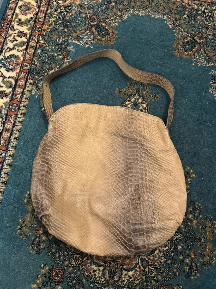 Come nuova
Altezza 28cm
Larghezza 23cm