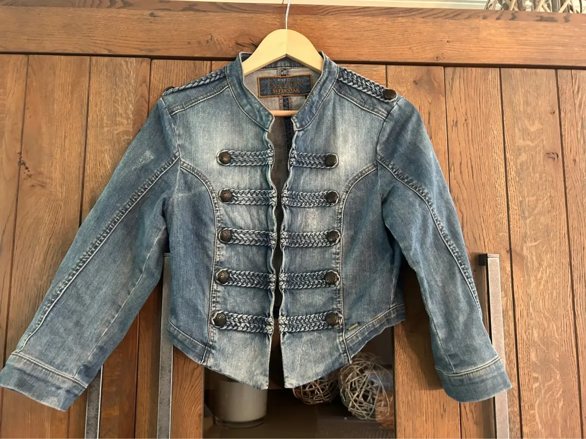 Veste en jean Napoléon à attache crochet 2