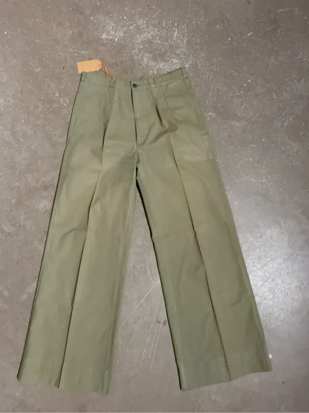 Pantalon kaki plissé à jambes larges Flare pate d'elephant