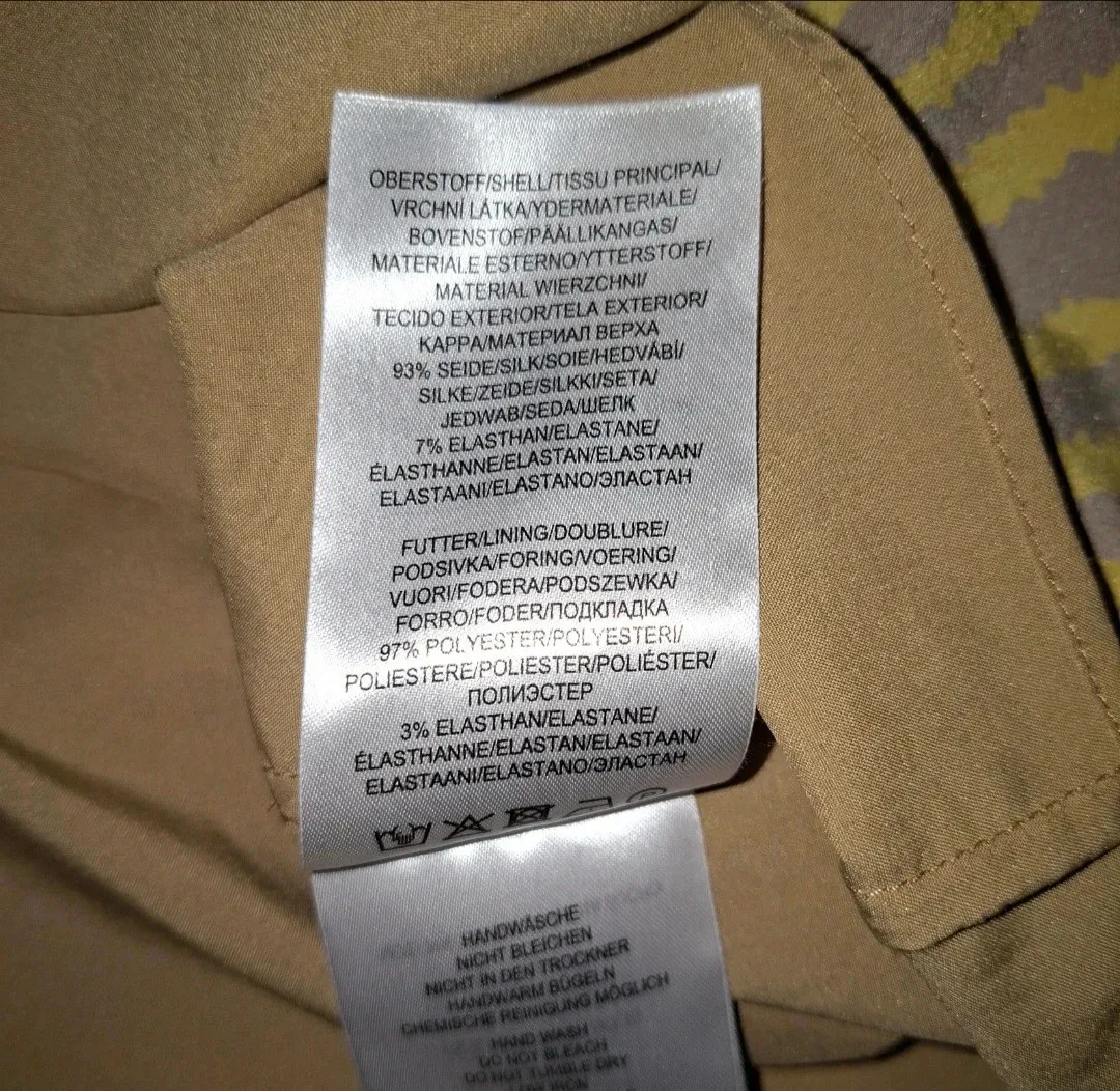 In perfect condition, no flaws
Fits M-L
Elasticated waist 6