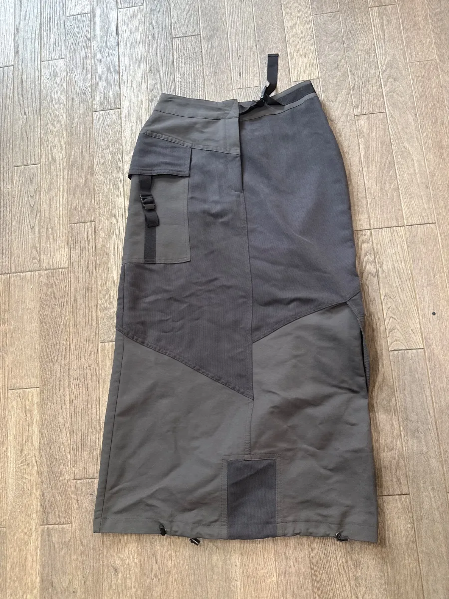Mitsouki 2000s skirt, brown, with a side pocket 1