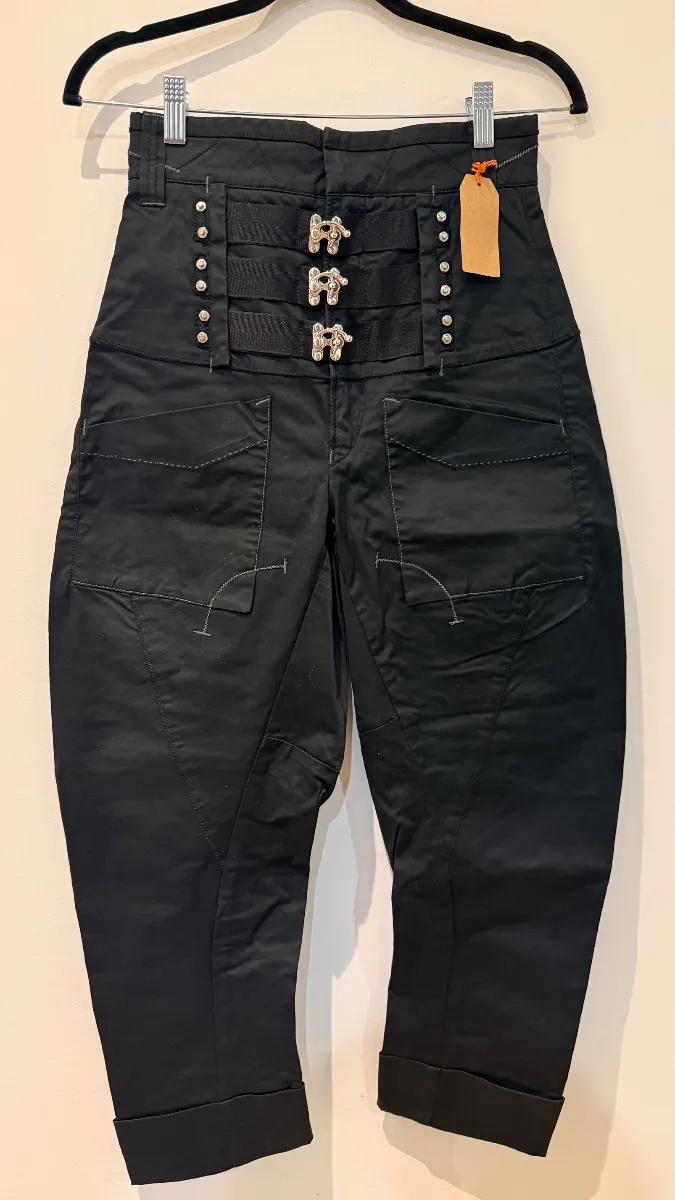 MFG trousers 3