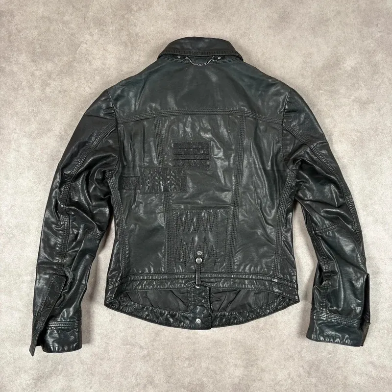 Grunge patchwork leather jacket "Groove Jacket" 2013 Marithé François Girbaud Vintage Very nice fitted cut Numerous seam details Fine leather, pleasant to wear 6