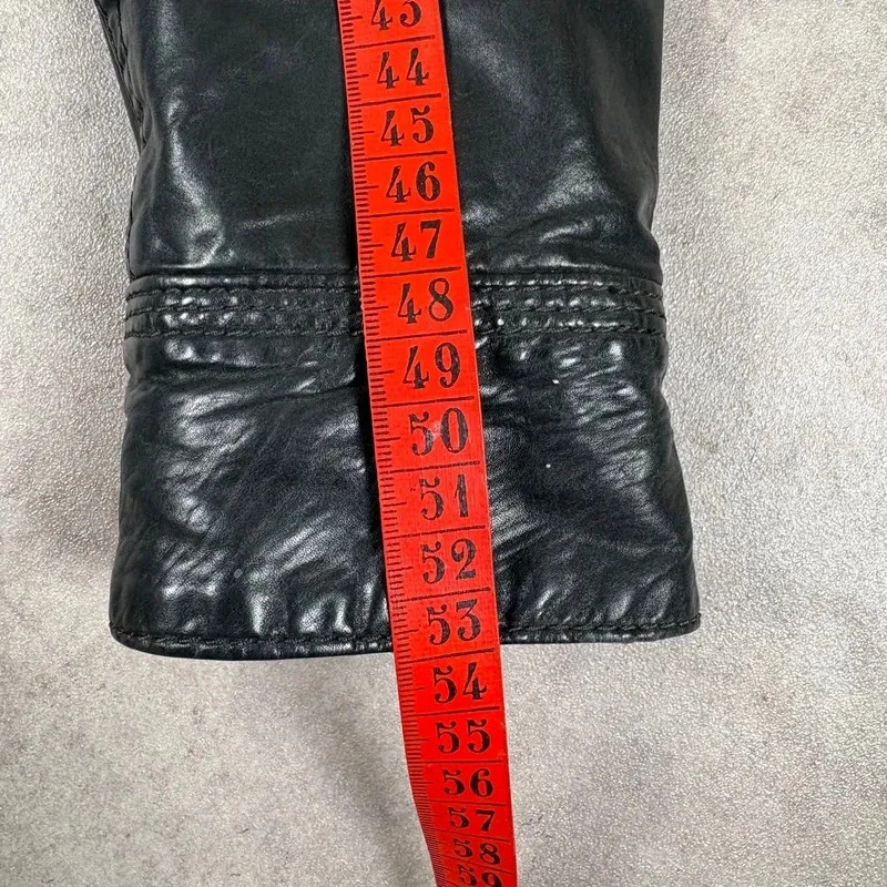 Grunge patchwork leather jacket "Groove Jacket" 2013 Marithé François Girbaud Vintage Very nice fitted cut Numerous seam details Fine leather, pleasant to wear 19