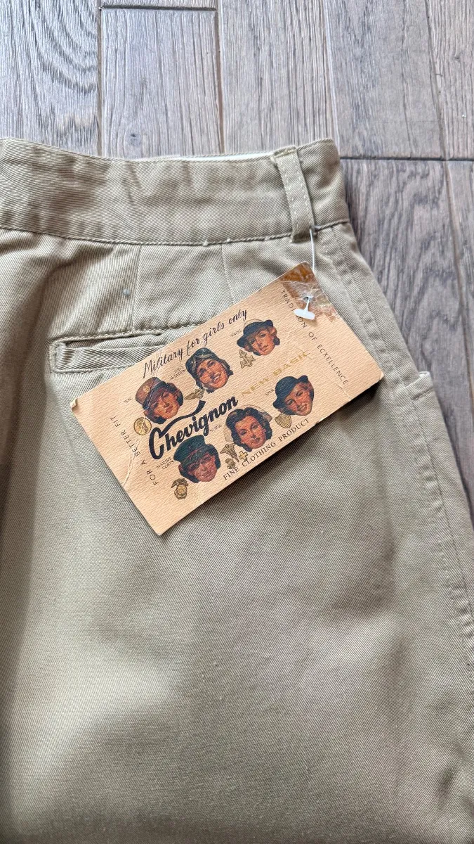 Women's beige chino trousers, high-waisted, 1980s military style 5