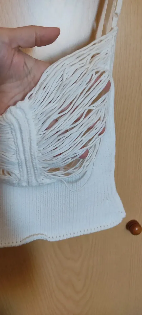 Charmant top Raika.D en coton blanc, taille XS, parfait pour un look vintage et décontracté. 3