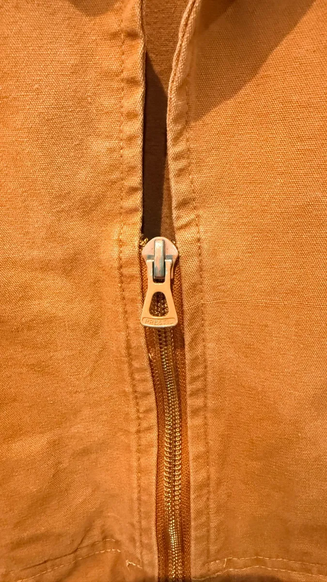 Elegant women's zip-up smock jacket in a rust colour 3