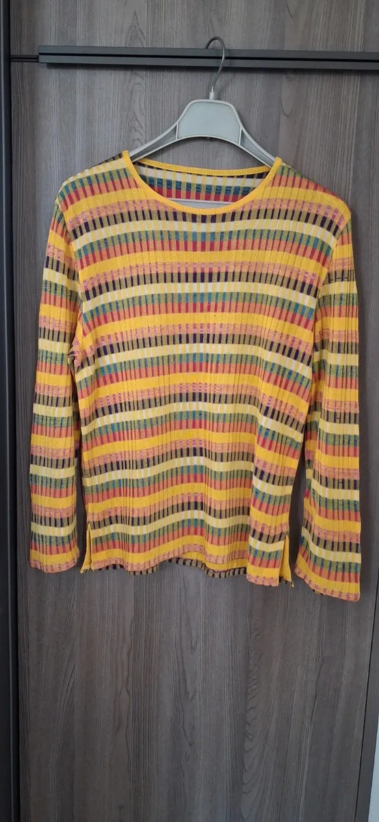 Tunique vintage Kenzo multicolore en viscose et polyester, taille XL, une pièce vibrante pour un style affirmé.