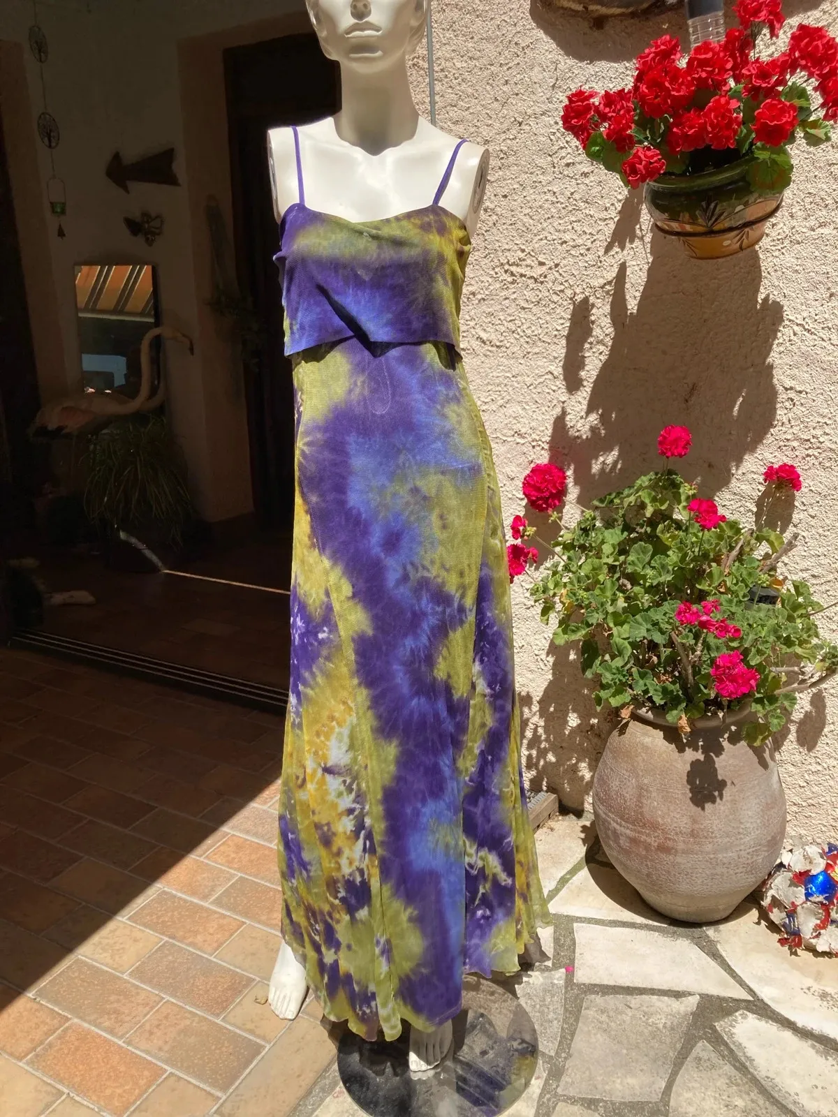 Long Legatte dress in purple and green, colourful vintage 2000s piece. Very good condition. Size M (38). 1