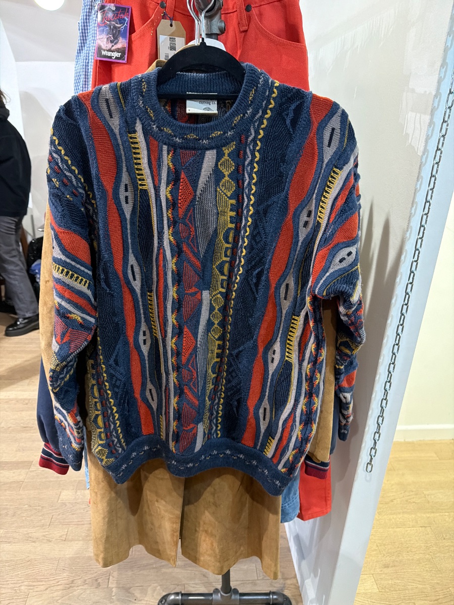 Coogi style pull 