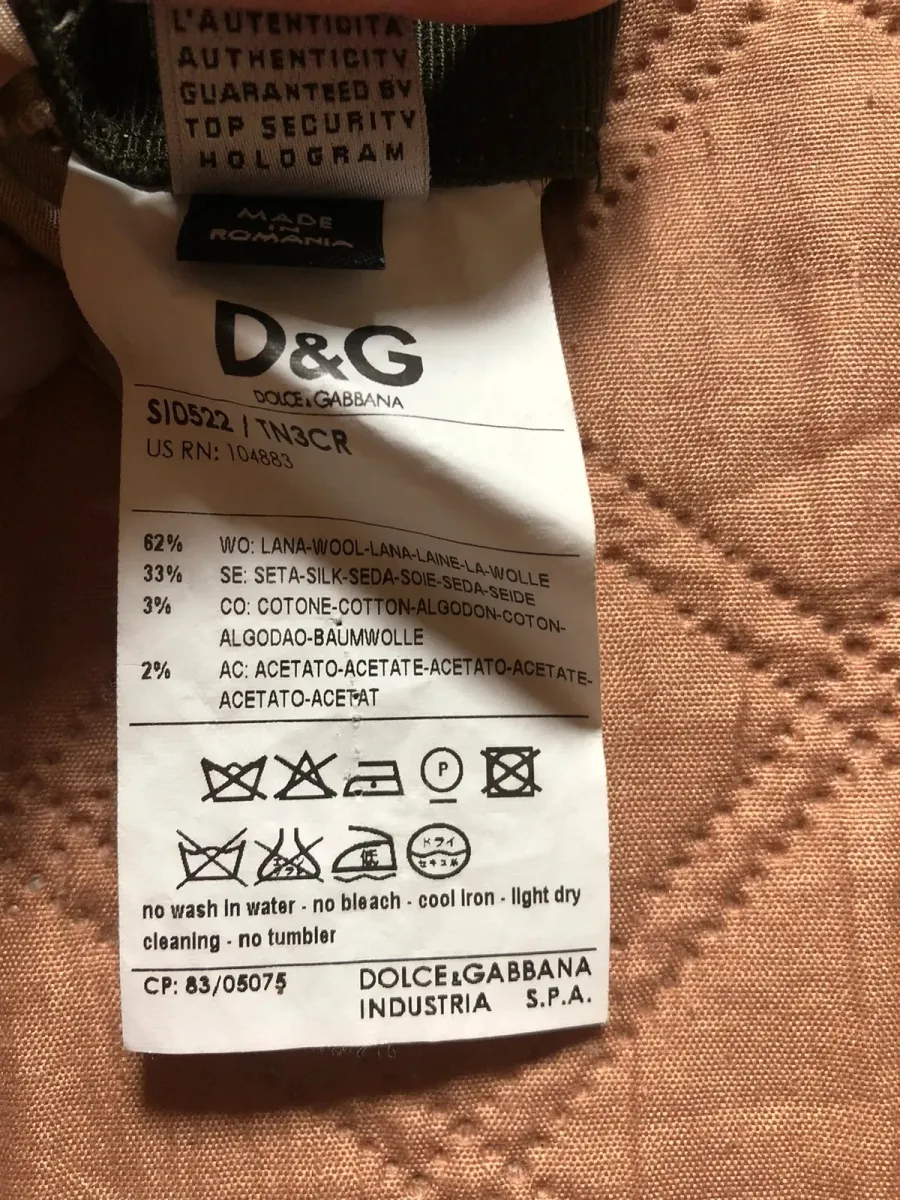 Jupe Dolce & Gabbana en beige, pièce de la maison italienne iconique. Très bon état. Taille S (36). 5