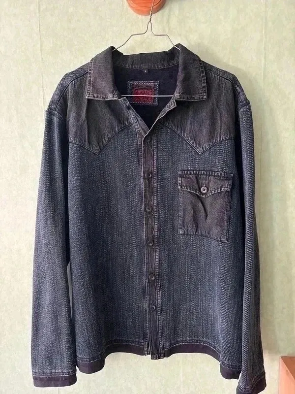 Excellent condition - Size L. Vintage. Length: 70cm Armpit to armpit width: 57cm #marithefrancoisgirbaud #vintage #denim