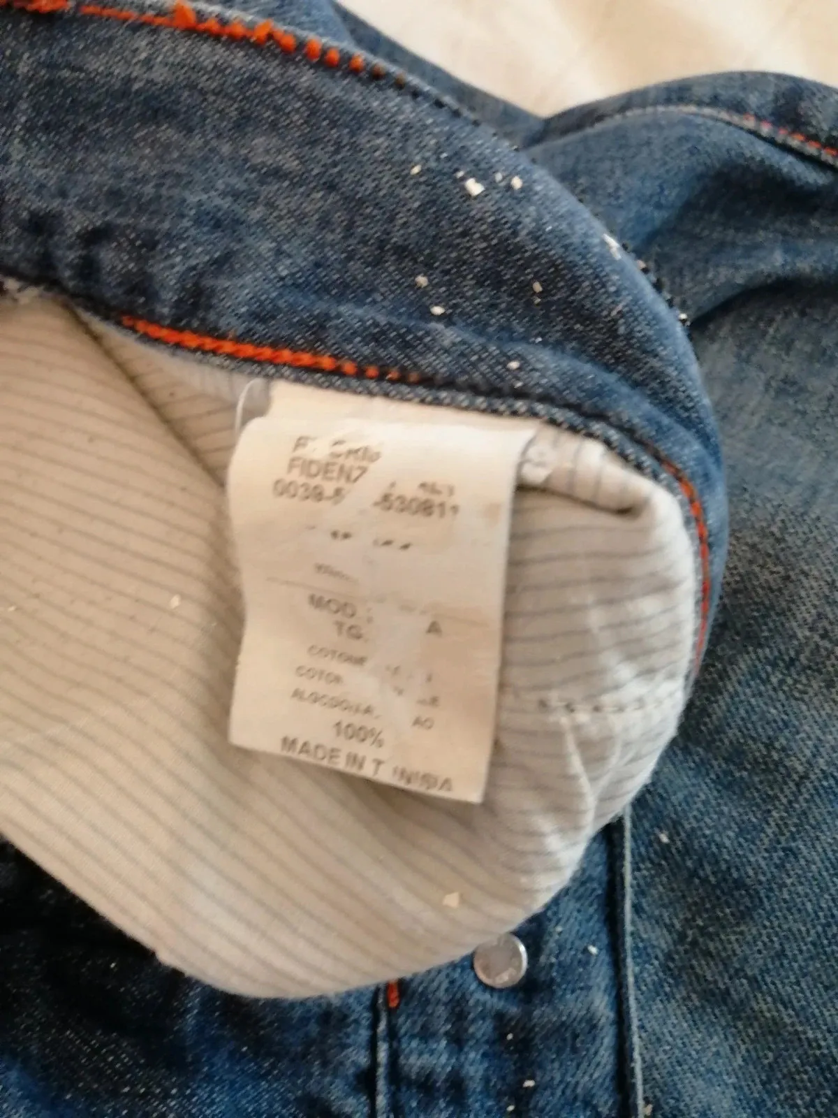 Capri avec poche arrière en cuir 10