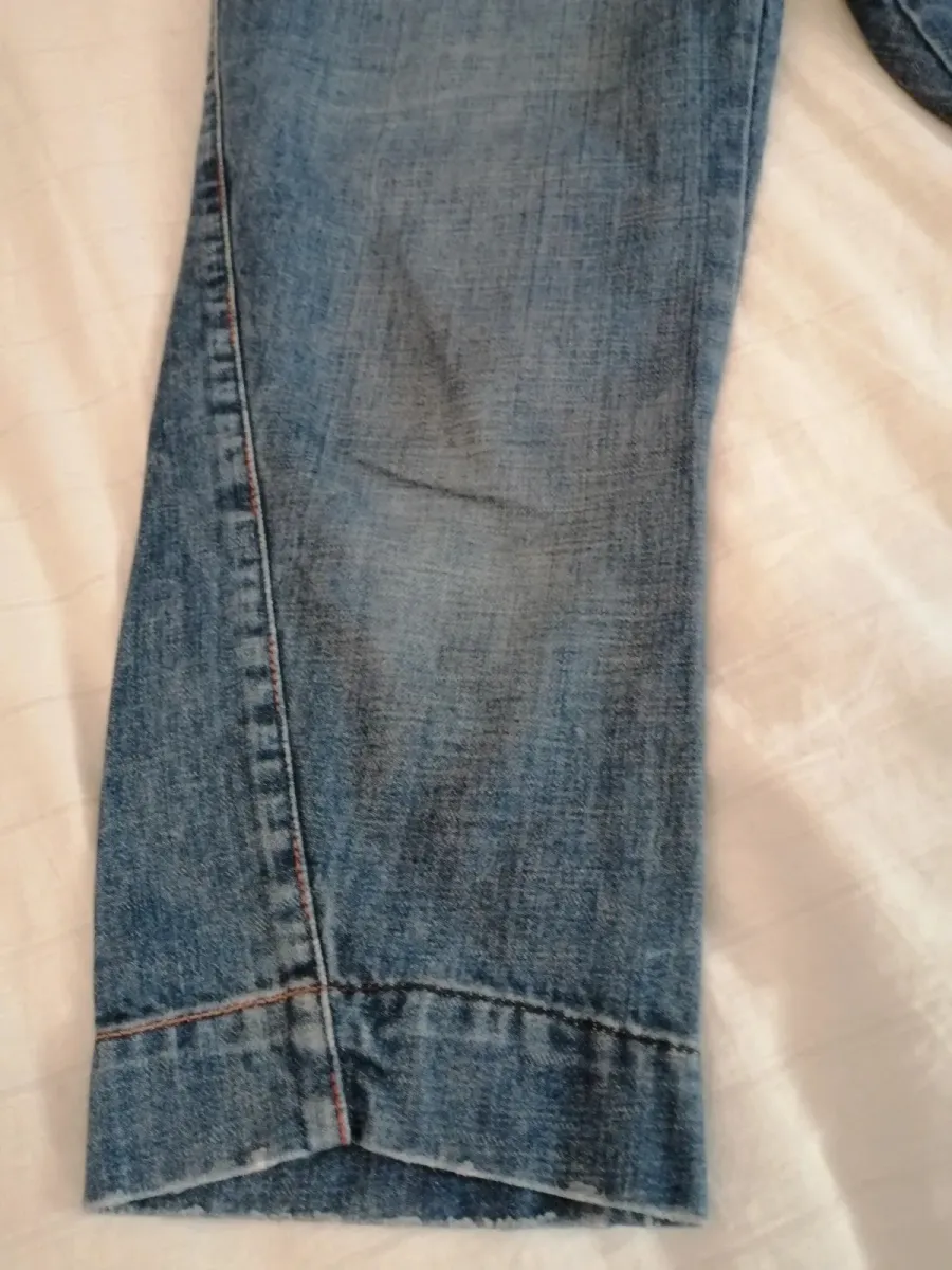 Pantalon Capri Pinko en coton bleu avec détail poche arrière en cuir, taille 40 FR — une pièce vintage authentique en très bon état. 5