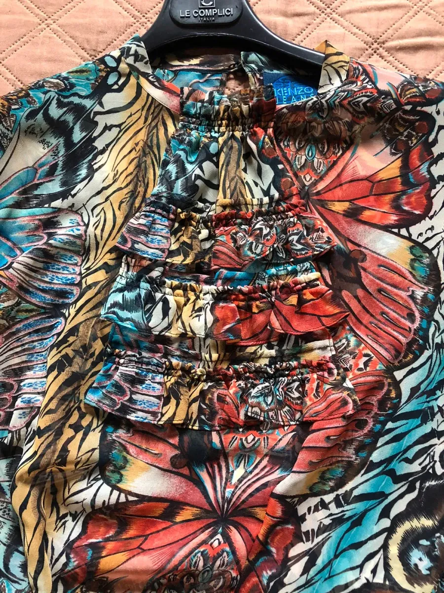 Blouse Kenzo en multicolore, pièce de la maison parisienne au style audacieux. Très bon état. Taille S (36). 2