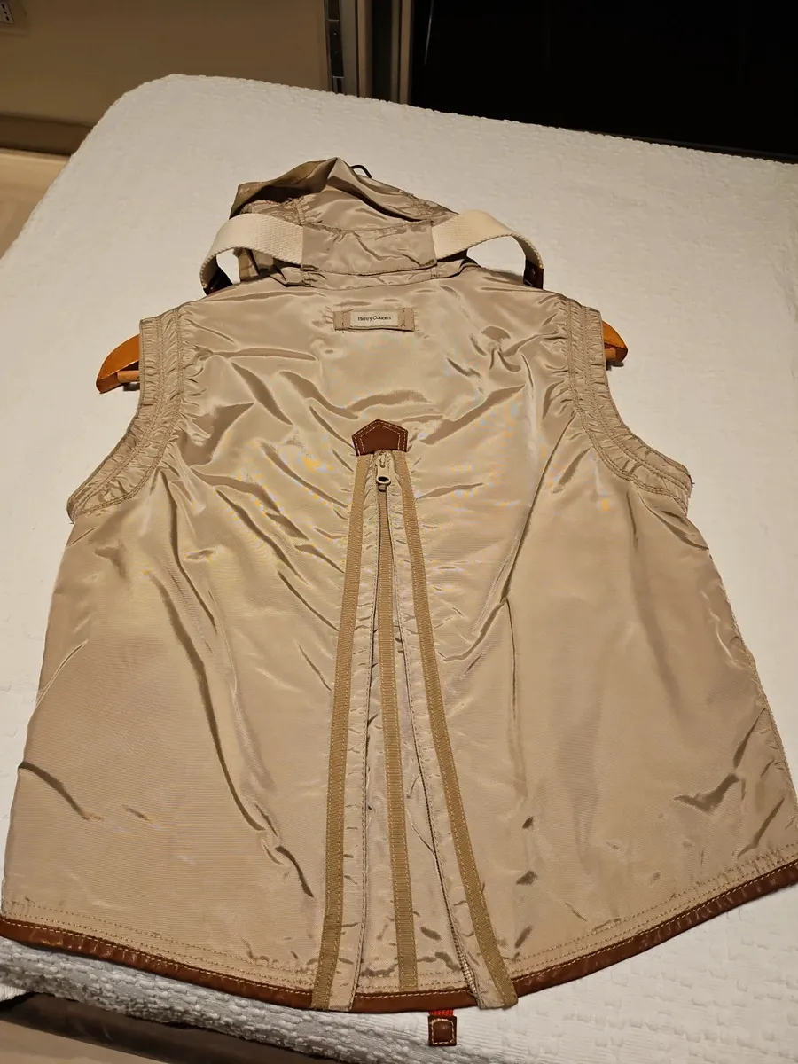 Gilet homme avec finitions 2