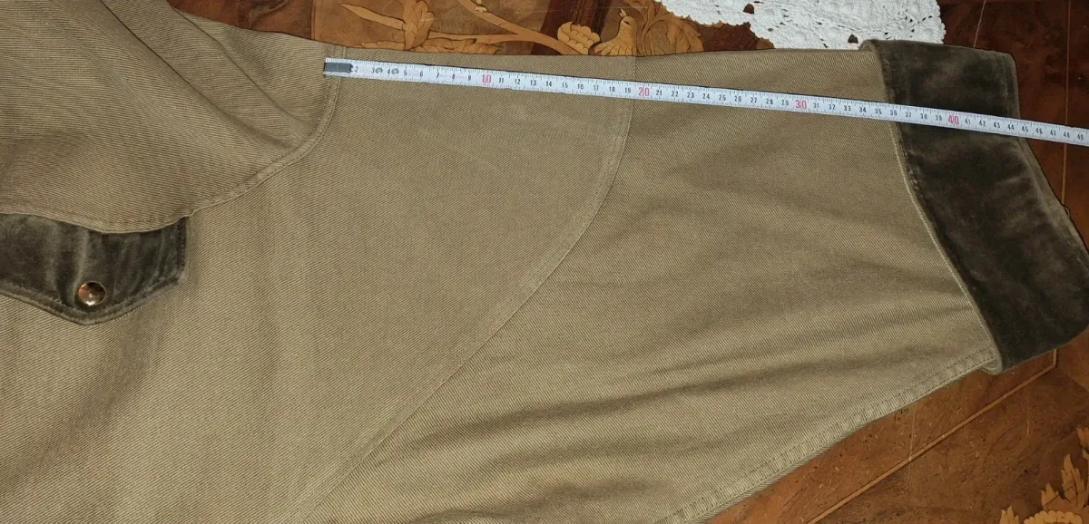 GianMarco Venturi coat, a piece from the Italian house. Very good condition. Size M (38). 16