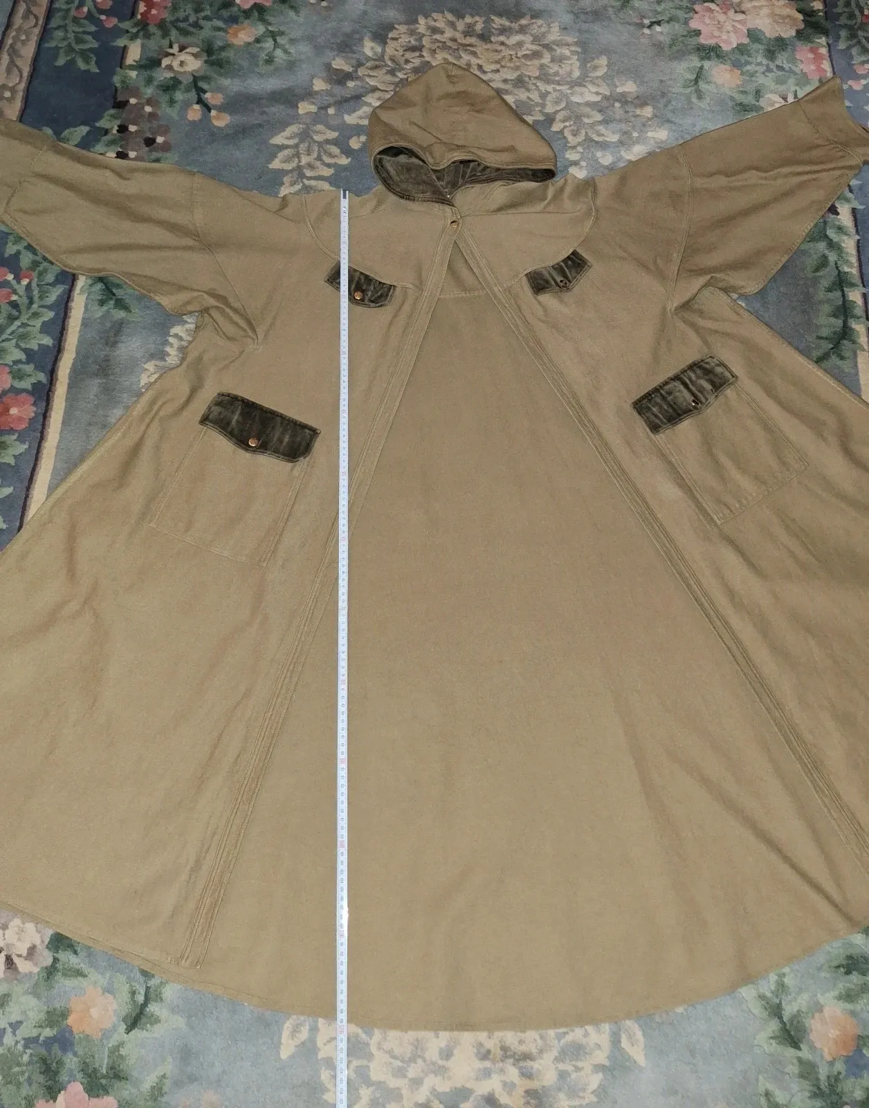 GianMarco Venturi coat, a piece from the Italian house. Very good condition. Size M (38). 19