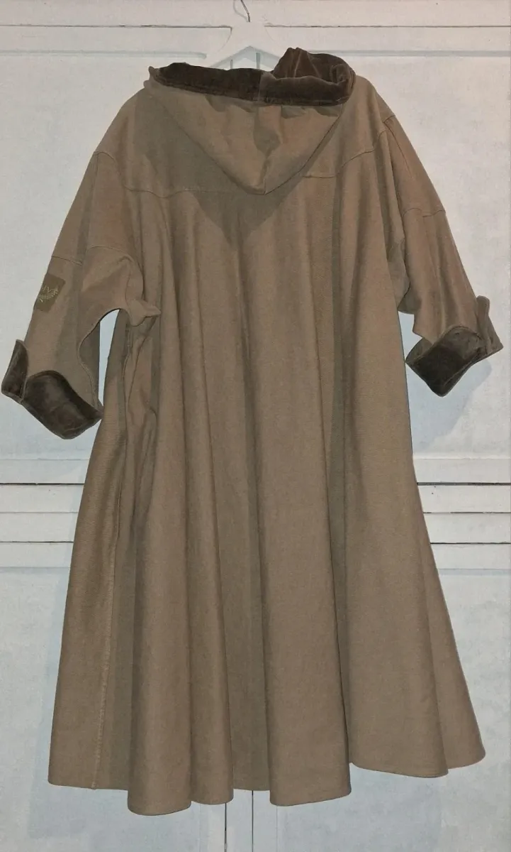 GianMarco Venturi coat, a piece from the Italian house. Very good condition. Size M (38). 10
