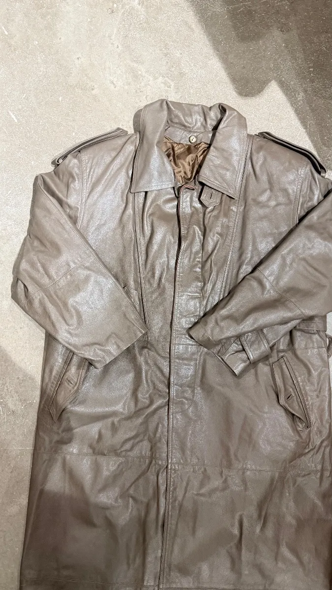 1980s light brown leather coat 5