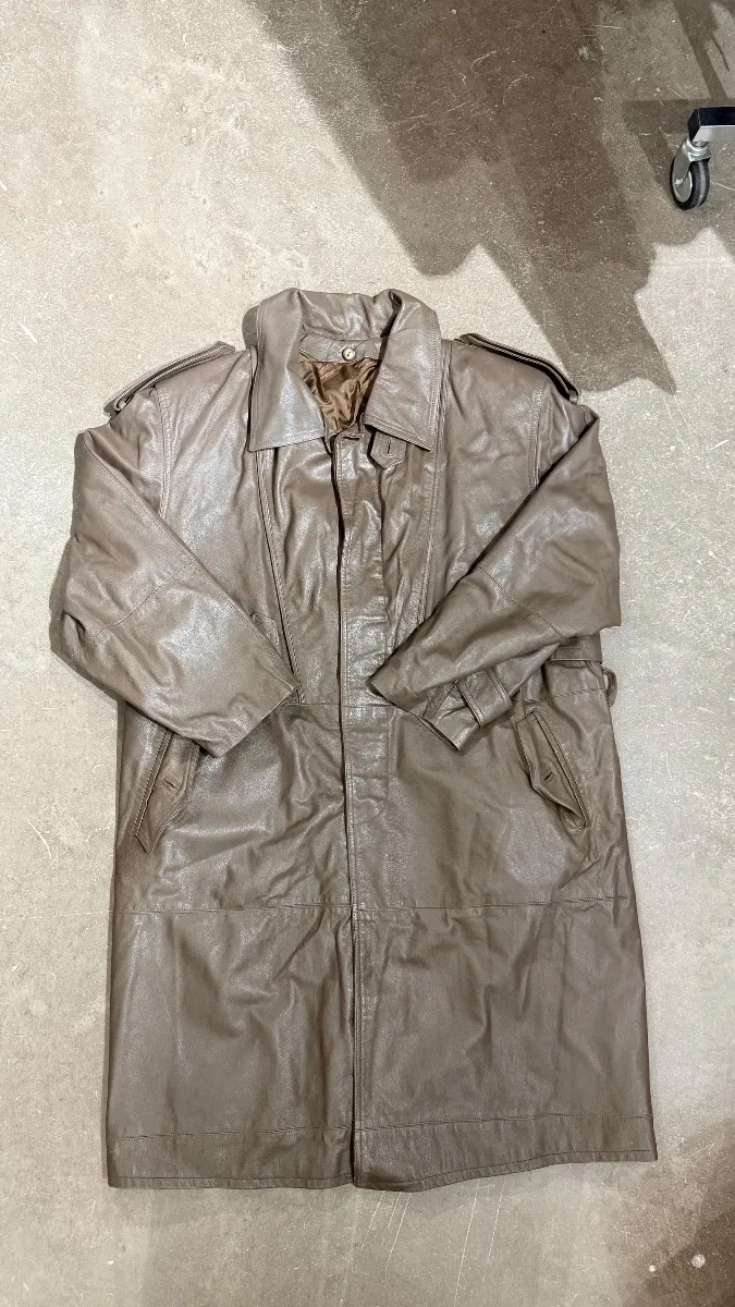 1980s light brown leather coat