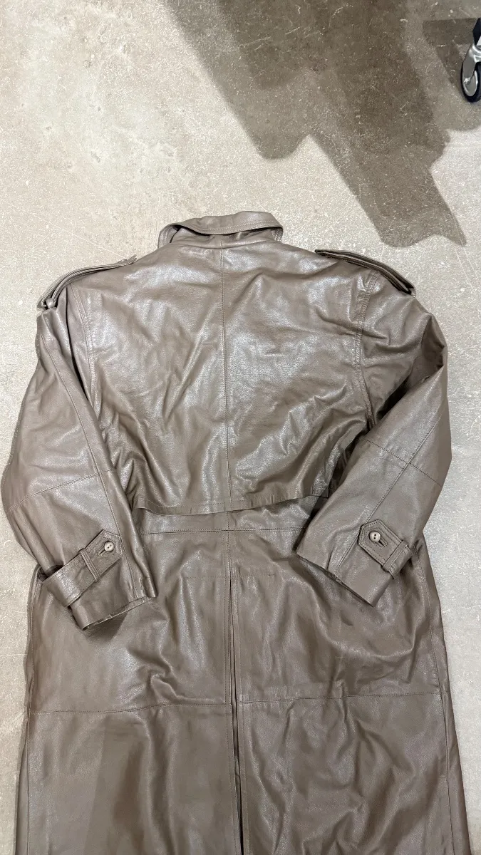 1980s light brown leather coat 3