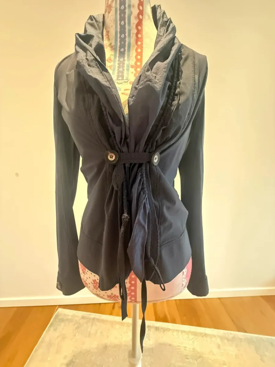 Short, part of a Jacket + Short set - Jacket IMP-202607-NR3Q and Shorts IMP-202607-PAJ3 7