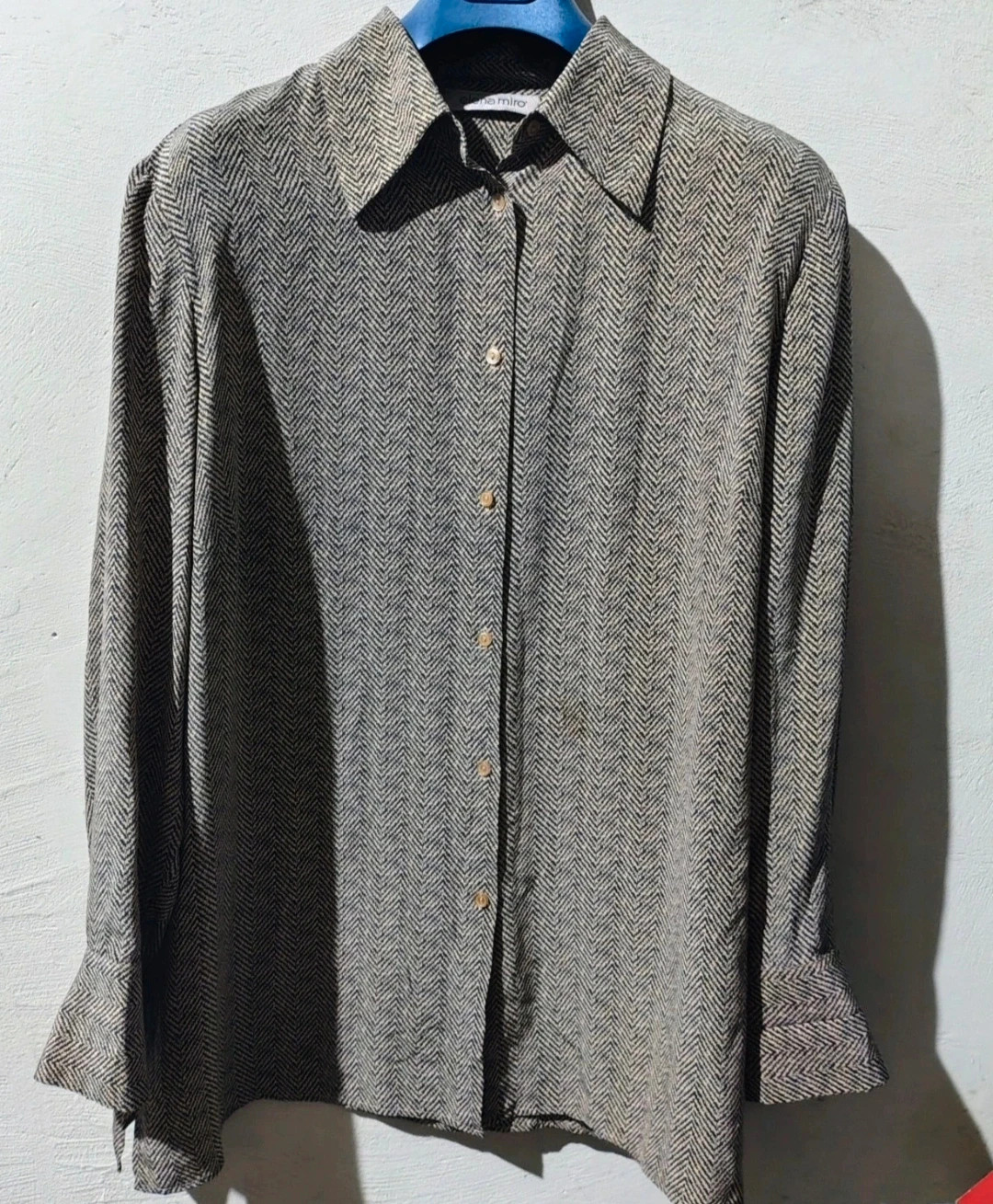 Camicia Elena Miro 100% seta
Tg M
Ottime condizioni, pari al nuovo
Misure in foto