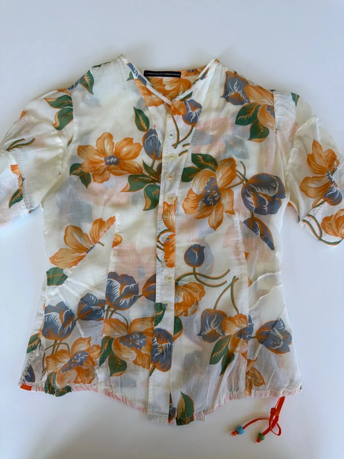 Very light floral short-sleeve blouse