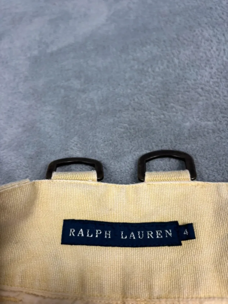 ⭐️Pantalone Cargo Ralph Lauren in seta e
lino⭐️
✅Condizioni 10 /10
🕵🏼♂️Rarità 9.5 /10
👕Vestibilità : Baggy - Larghi
📏Taglia 40 ita, misure in foto
🧼Lavata
🚛Spedizione 24/48h 9