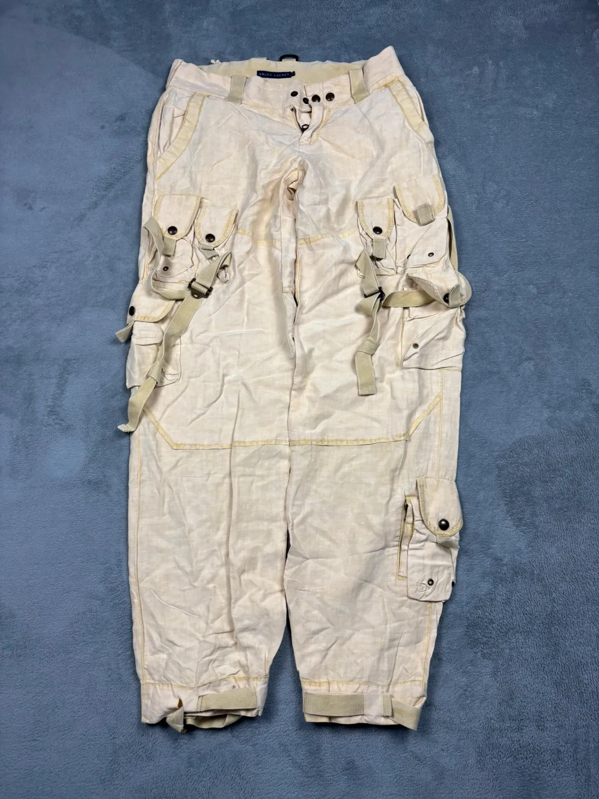 ⭐️ Ralph Lauren silk and linen cargo trousers ⭐️
✅ Condition 10/10
🕵🏼‍♂️ Rarity 9.5/10
👕 Fit: baggy — loose
📏 Size IT 40, measurements in photos
🧼 Washed
🚛 Ships in 24/48h