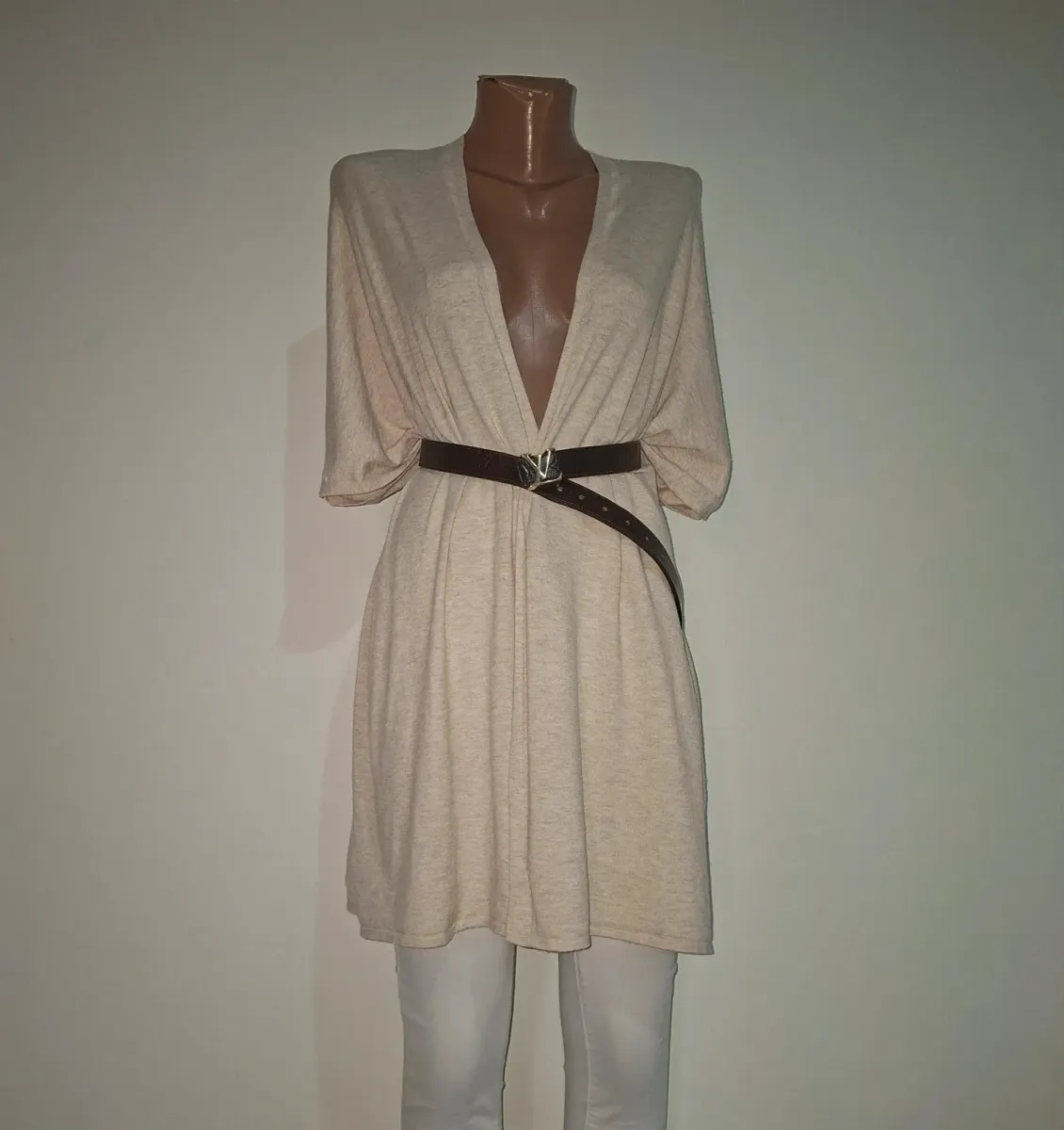 Robe vintage Ralph Lauren beige pour femme, taille M/38. Une pièce intemporelle en excellent état.