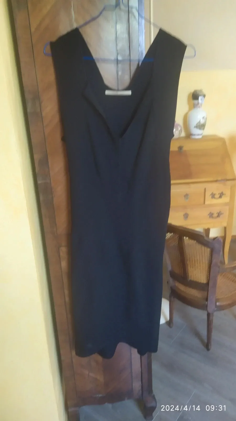 Marithé + François Girbaud dress in black, carefully crafted vintage designer piece. Very good condition. Size M (38). 1