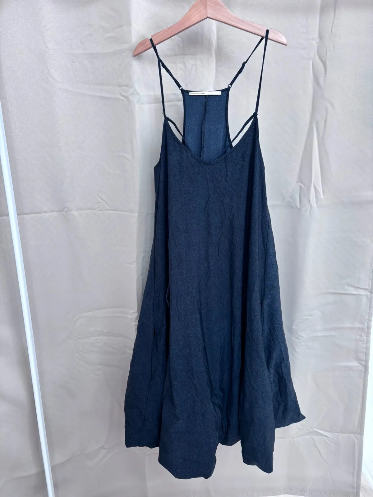With pocket
Optional belt
Polyamide and elastane
Marithé + François Girbaud 1