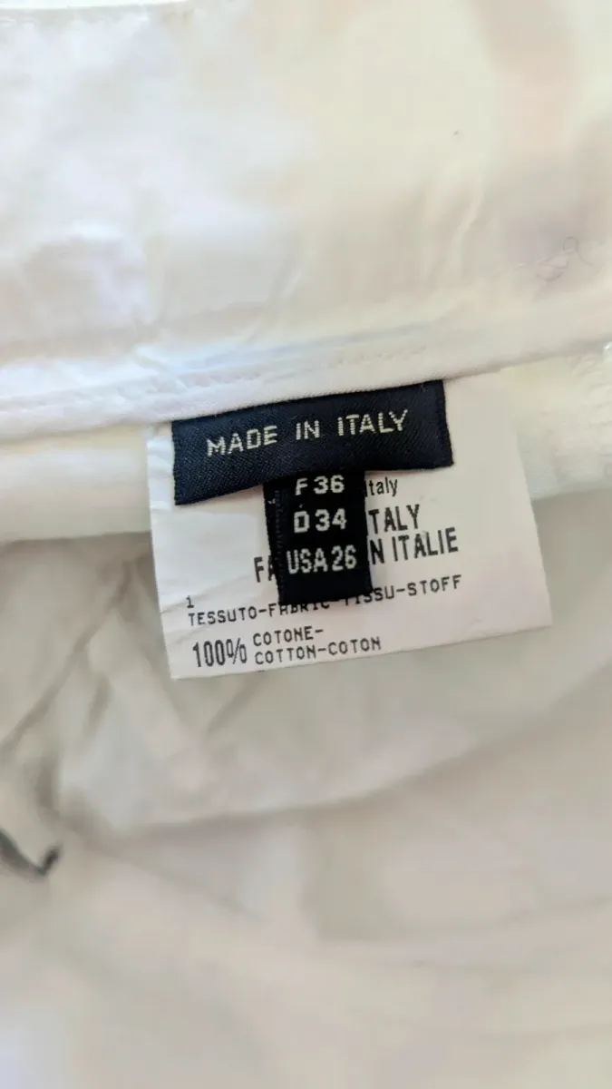Pantalon blanc Marithé et François Girbaud 
Très original 
Très bon état 5