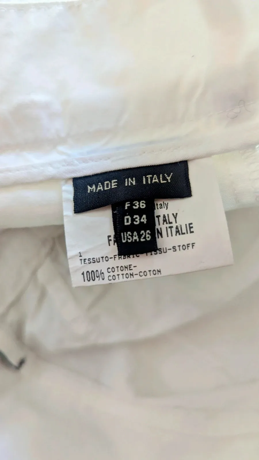 White Marithé et François Girbaud trousers
Very original
Very good condition 4