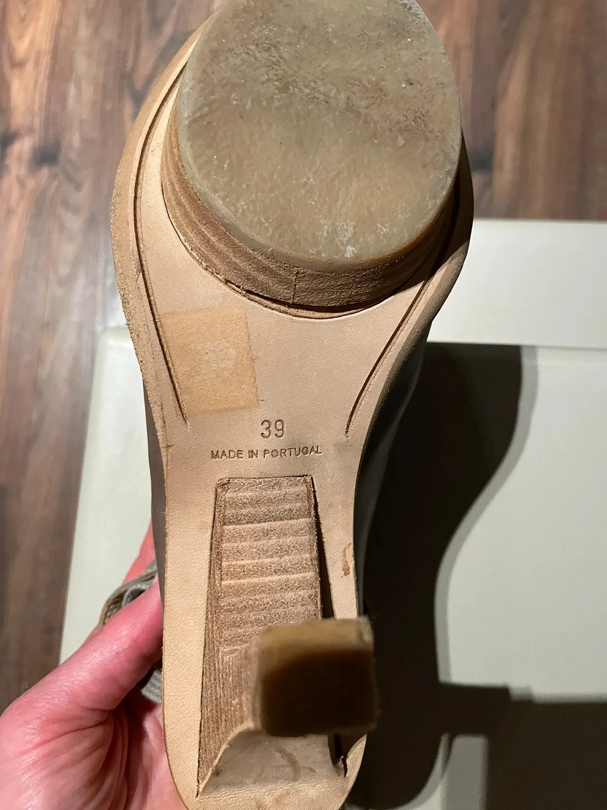 Marithé + François Girbaud pumps in beige and brown, taupe shade. Vintage designer piece. Size 39. 10