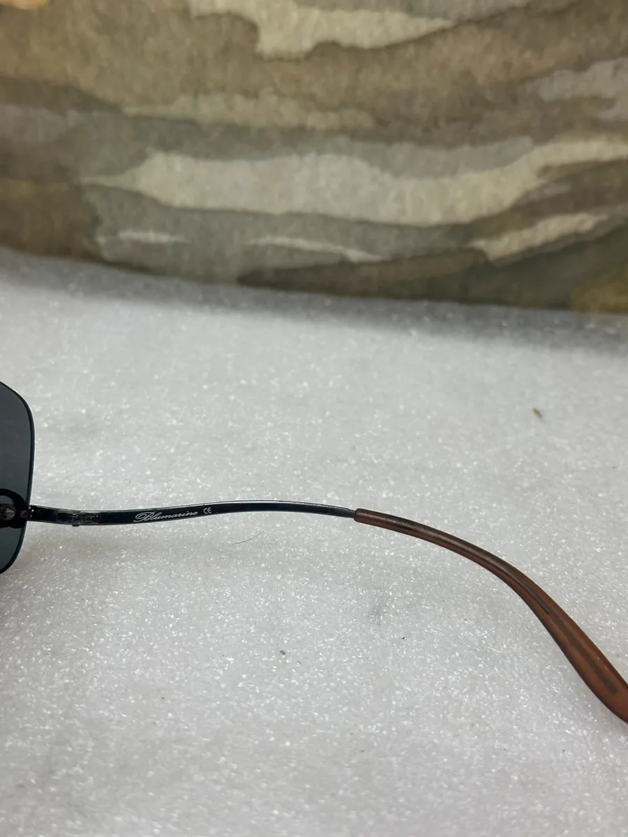Lunettes de soleil vintage Blumarine 3