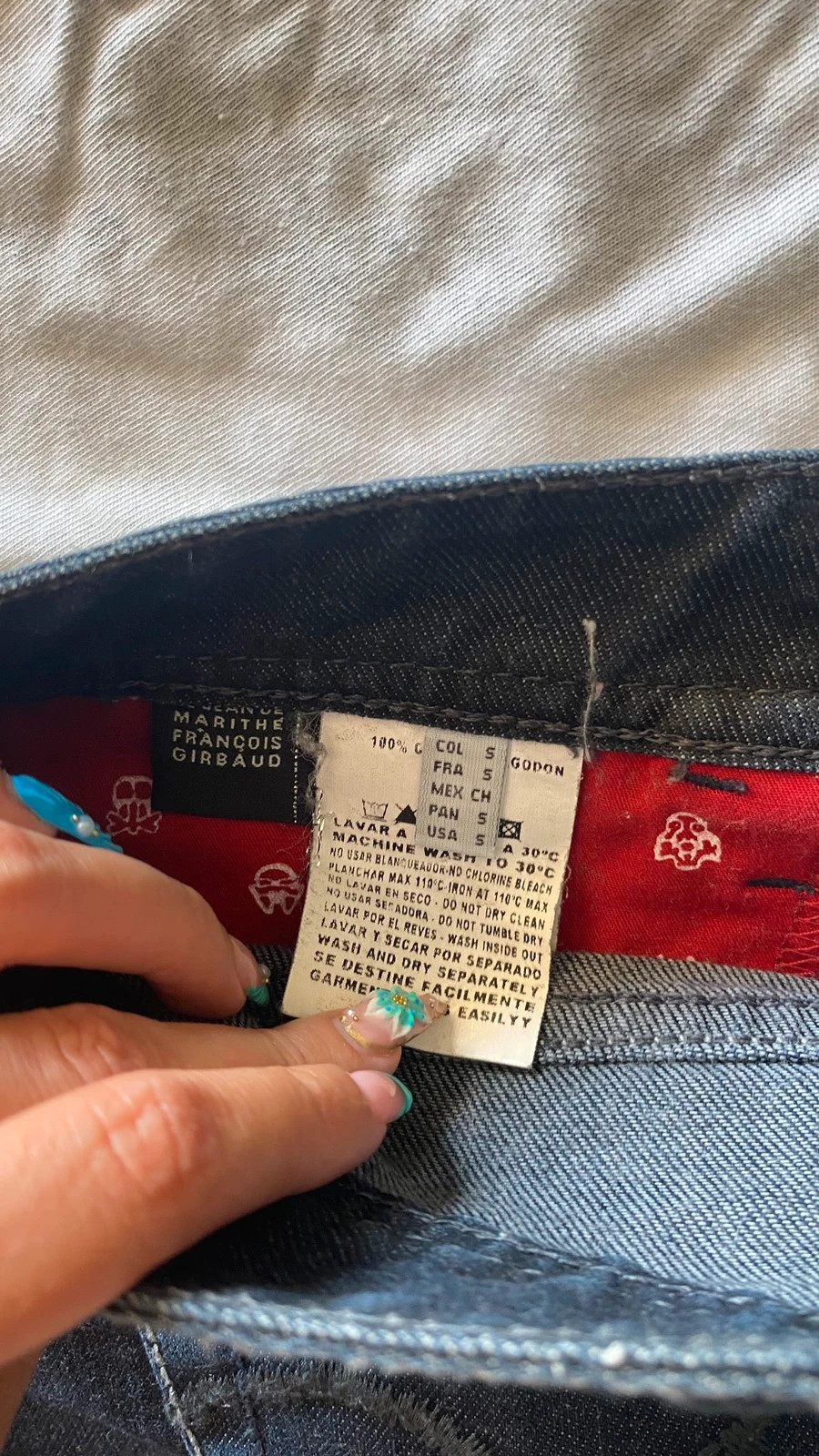 Jupe taille basse
Taille S
#minijupe #y2k #jean #vintage 4