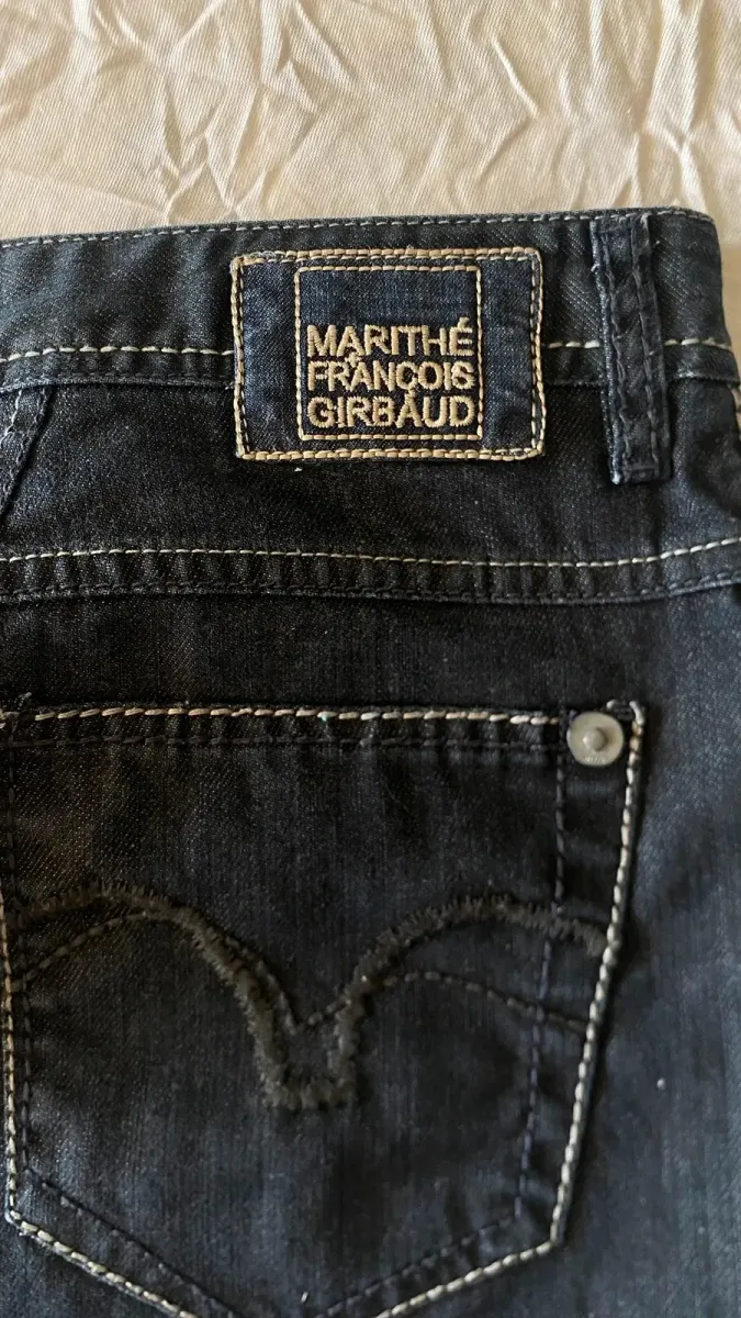 Jupe taille basse
Taille S 4