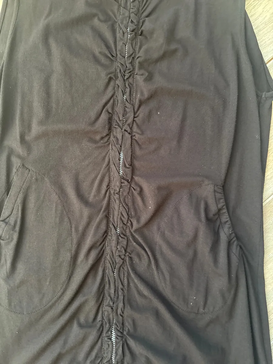 robe gilet long sans manches avec capuche MFG 3