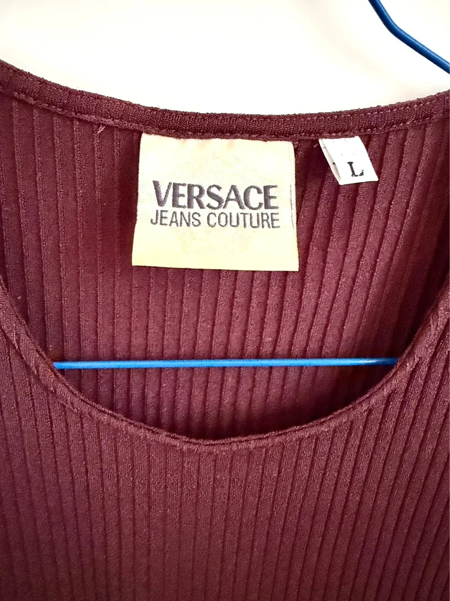 Top Versace Jeans Couture marron foncé, tissu stretch, taille L (convient S/M), excellent état. Une pièce vintage authentique. 2